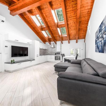 Residenze Niguarda Aparthotel Milan Bagian luar foto