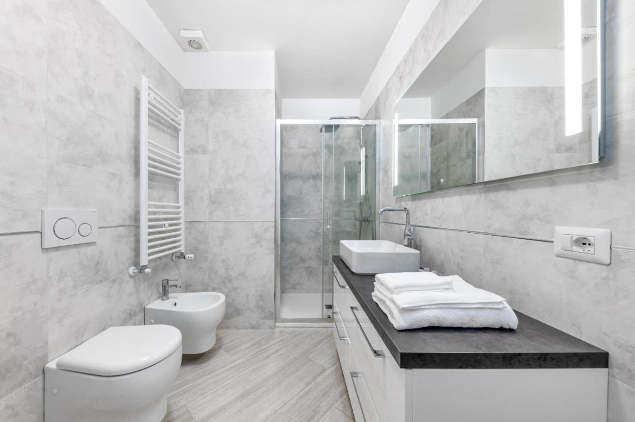 Residenze Niguarda Aparthotel Milan Bagian luar foto