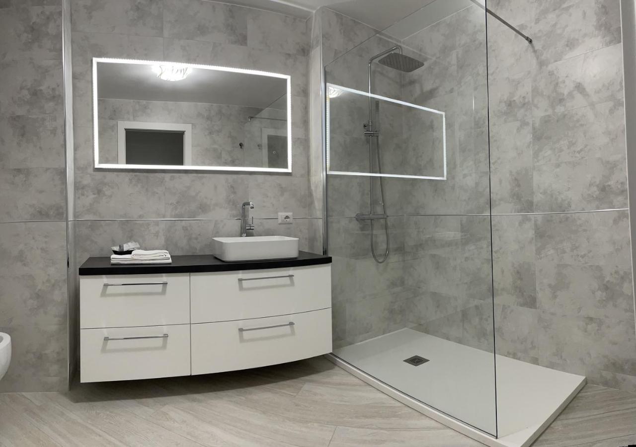 Residenze Niguarda Aparthotel Milan Bagian luar foto