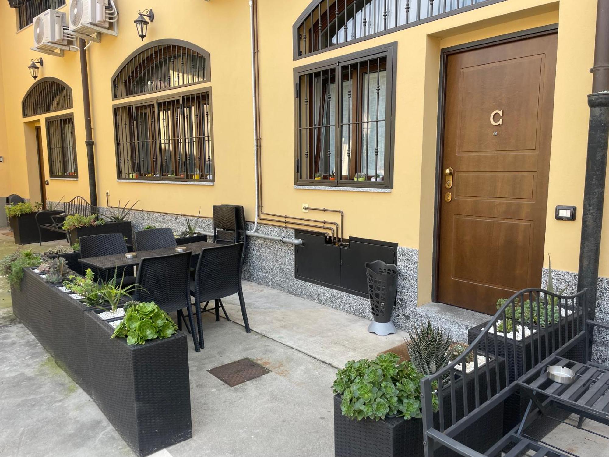Residenze Niguarda Aparthotel Milan Bagian luar foto